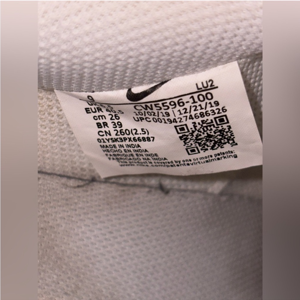 🔥Nike Women's BUY ME 🔥 White Sneakers with Holographic Swoosh 📦 - Picture 5 of 8